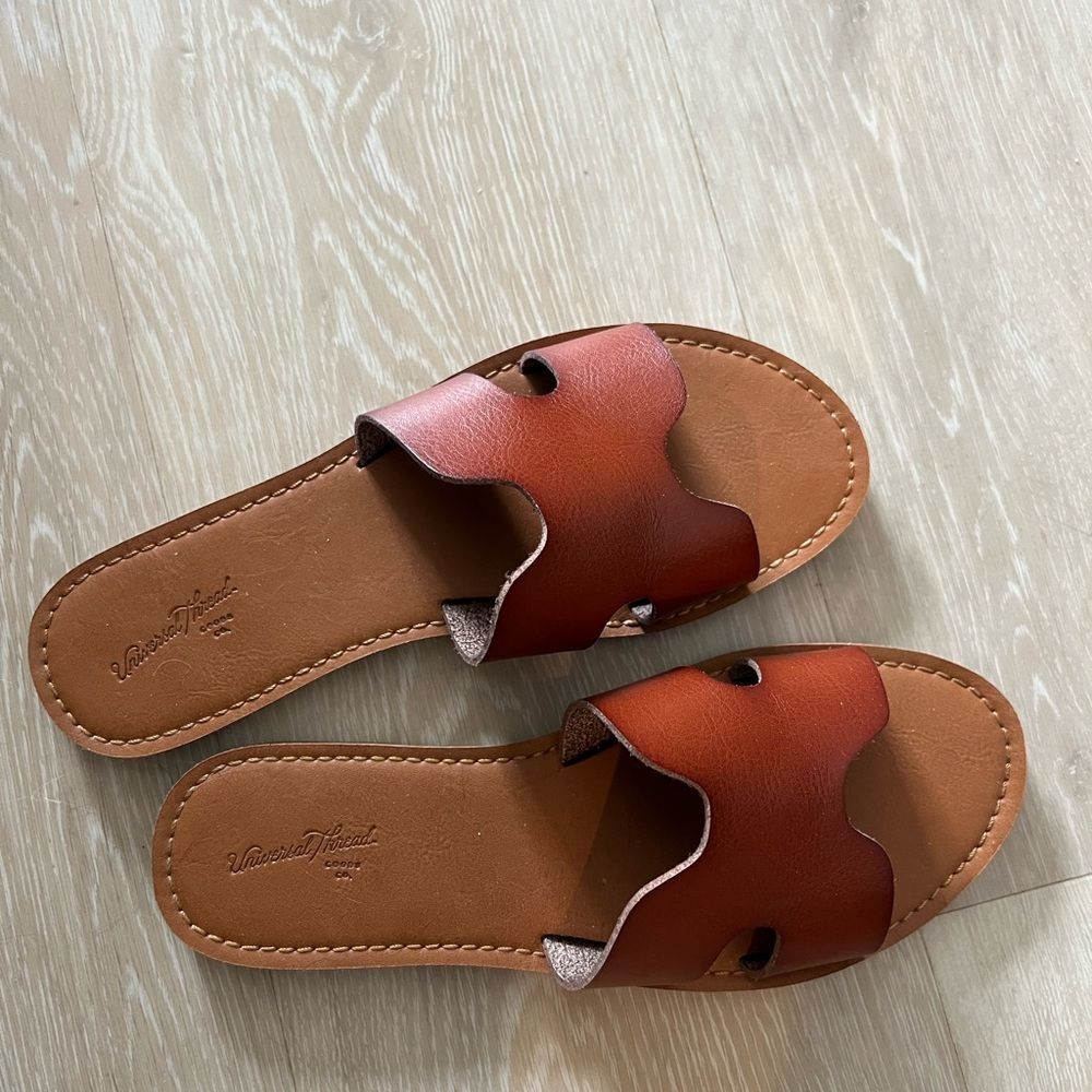 NWOT- womens brown leather sandals